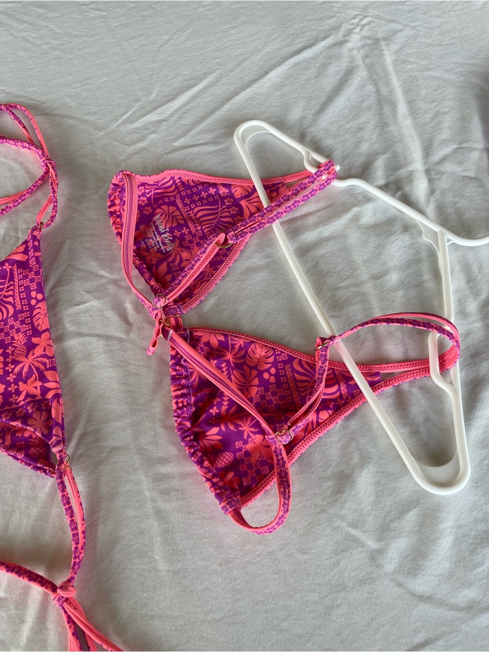 Kulani Kinis Tropical Print Bikini Set 2XL Pink Purple Beach + Bucket Hat (M/L) - Picture 3 of 9